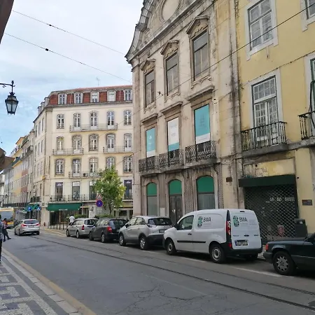 Chiado Open World Guest house