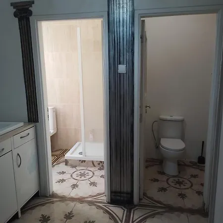 Chiado Open World בית הארחה