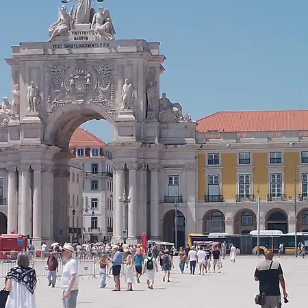 בית הארחה Chiado Open World *
