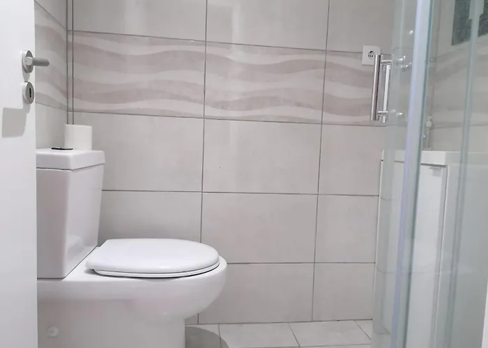 Chiado Open World Πανσιόν Lisboa