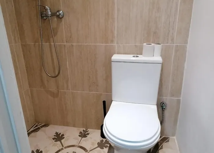 Chiado Open World Πανσιόν