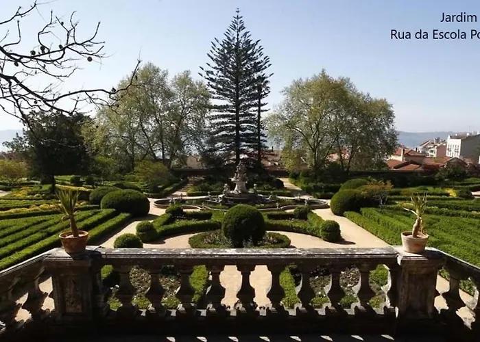 Chiado Open World Πανσιόν