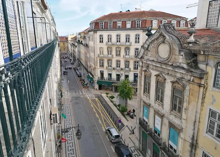 בית הארחה Chiado Open World *